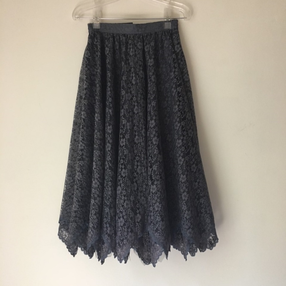 Beautiful Vintage Lace Midi Flare Skirt Grey 0P